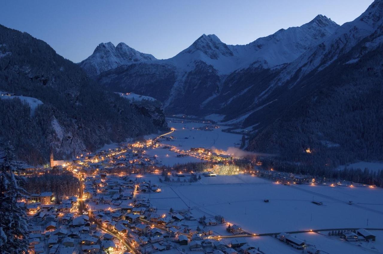Landhaus Oetztalblick Ленгенфельд Екстер'єр фото