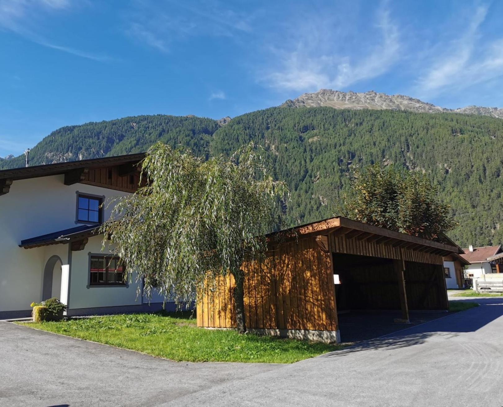 Landhaus Oetztalblick Ленгенфельд Екстер'єр фото